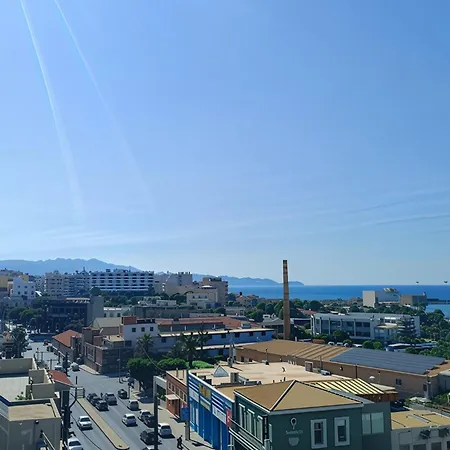 Hotel Life Port