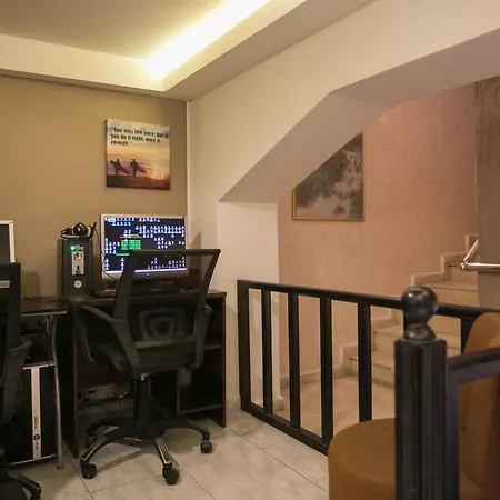 Life Hotel 3*