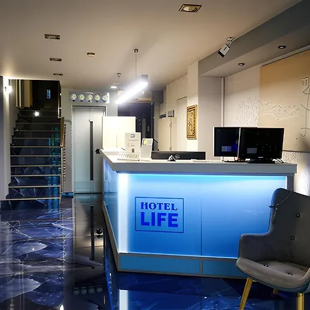 Life Port Heraklion