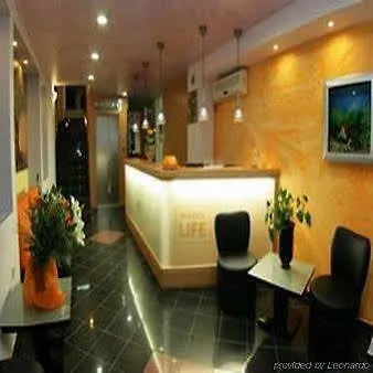 Hotel Life Port 3*